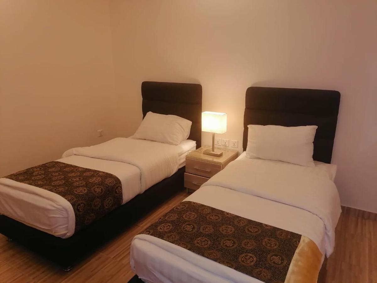 Al-Ahlam Hotel Apartments Aqaba Exterior photo